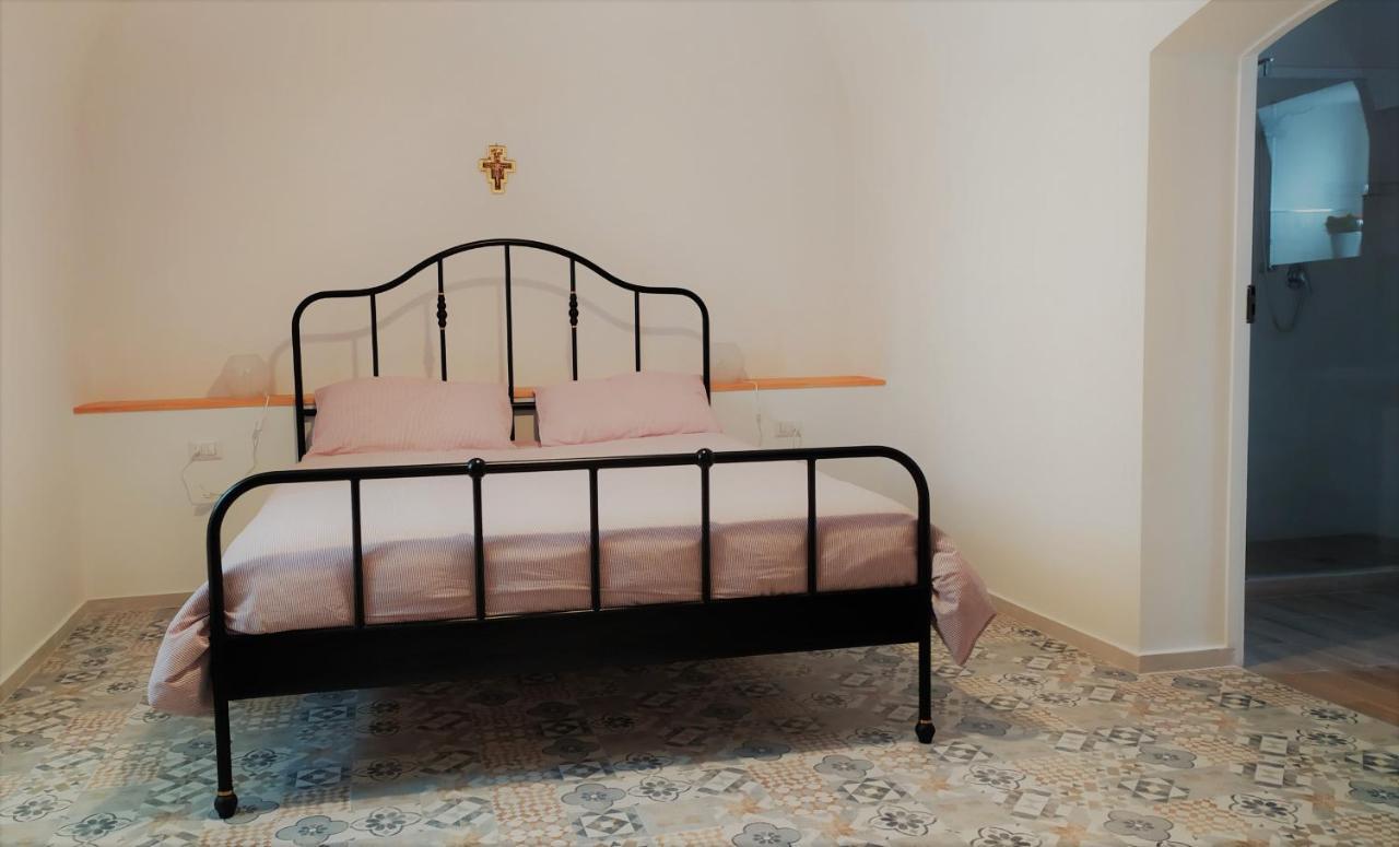 Dimora Storica A Canosa Di Puglia Buitenkant foto